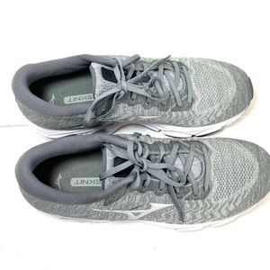 MIZUNO WAVE Tennis Shoe 10 1/2